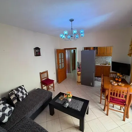 By The Sea Apartman Saranda